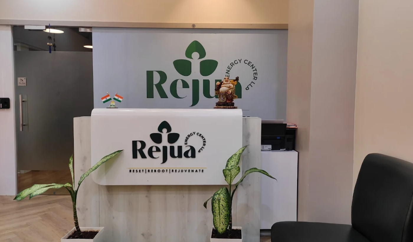 Rejua Energy Center | Colon therapy | Naturopathy treatment | Acupuncture treatment in Tardeo