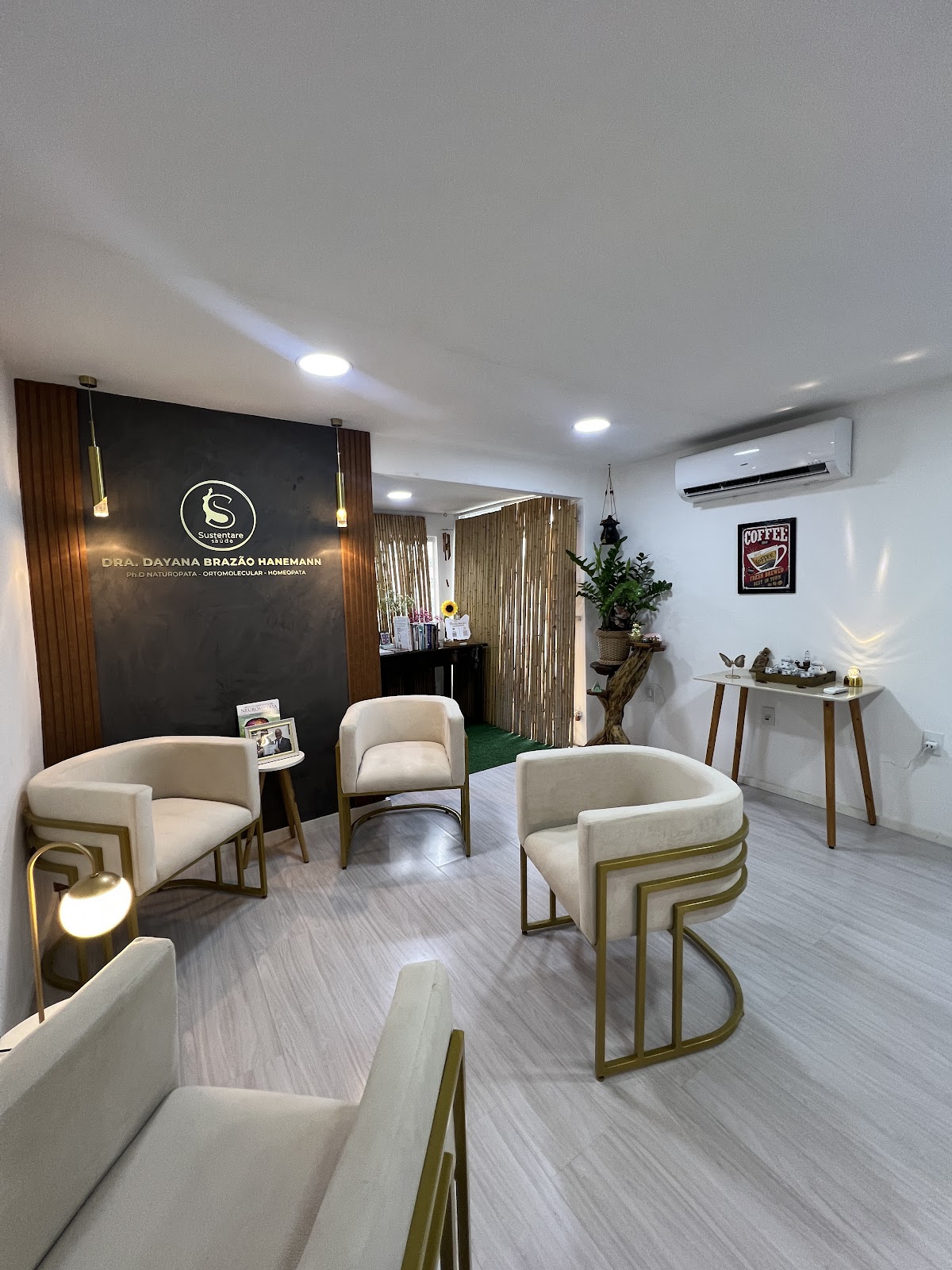 Dra. Dayana Brazão Hanemann